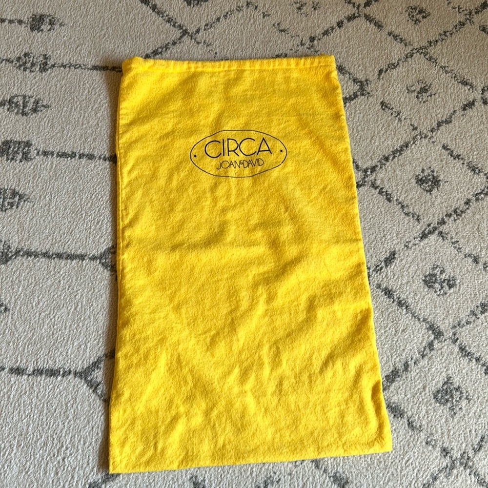 Circa Joan and David dust bag